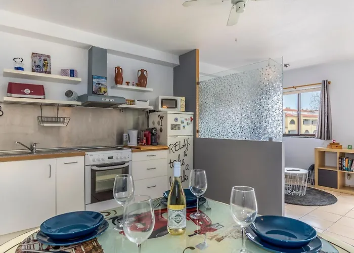 Flh Balcony Flat With Pool Apartment