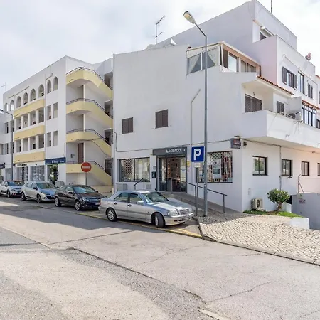 Apartmán Flh Balcony Flat With Pool *